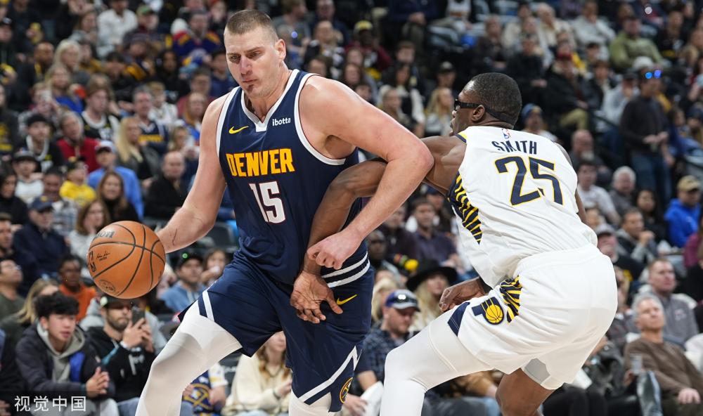 但她在本赛 但她在本赛